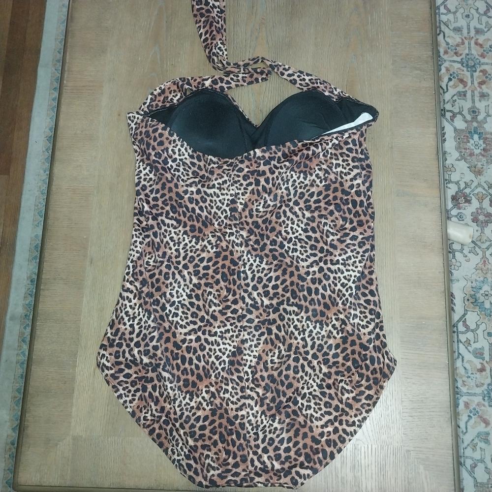 Ruby Ribbon Riviera Leopard Print - Picture 3 of 5